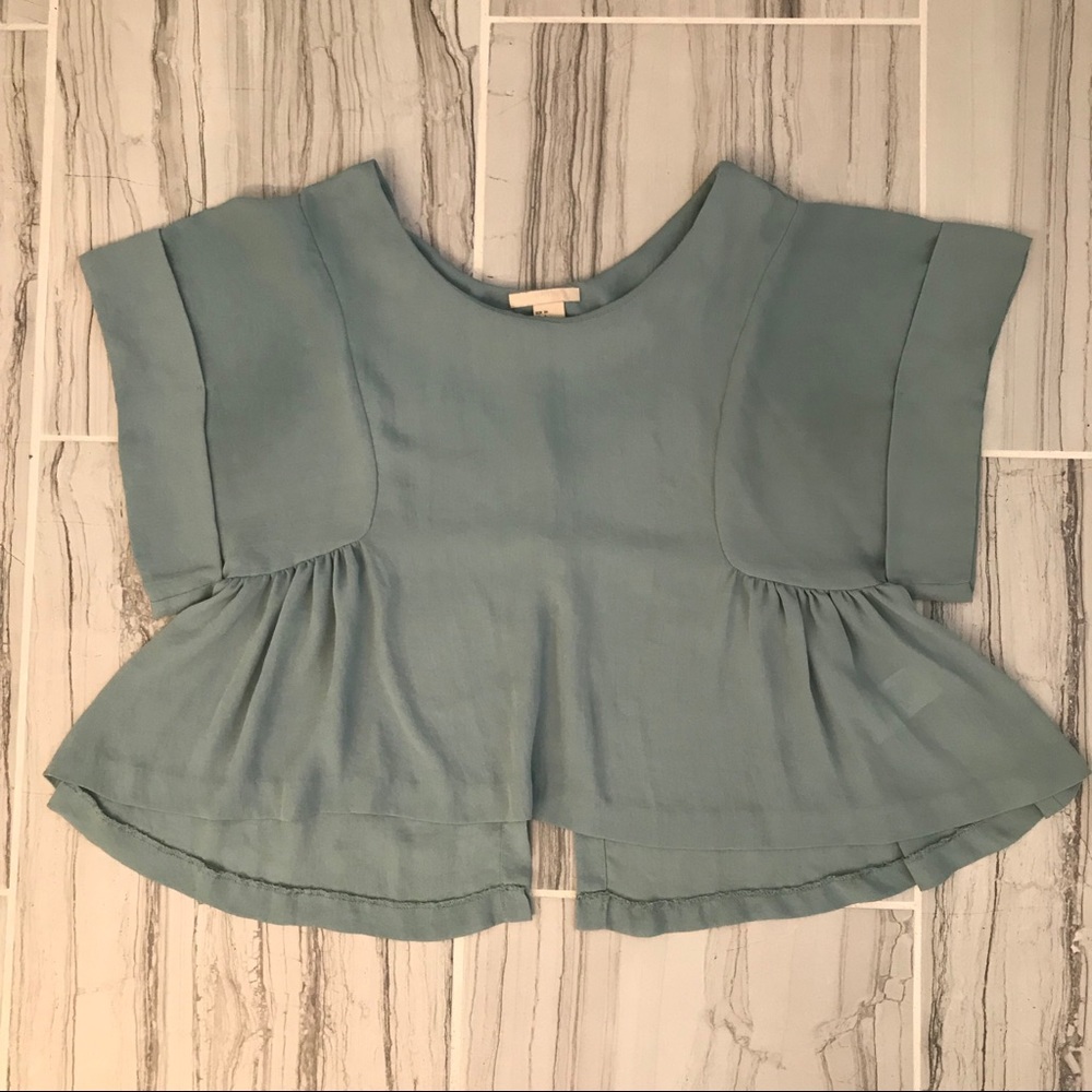 H&M teal crop top.